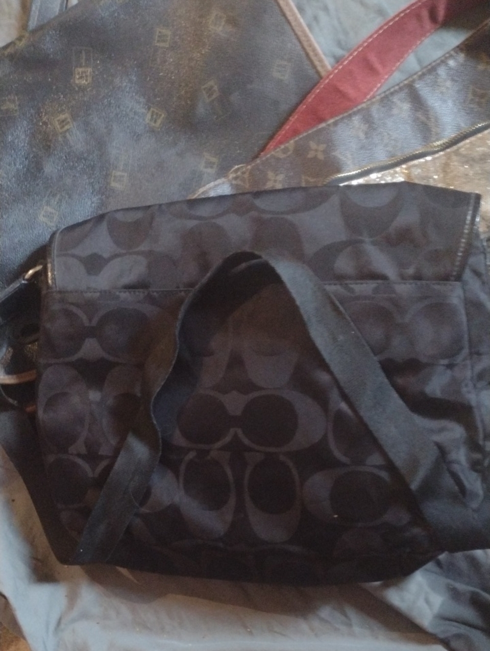 Purse Bundle $60 - Picture 6 of 6